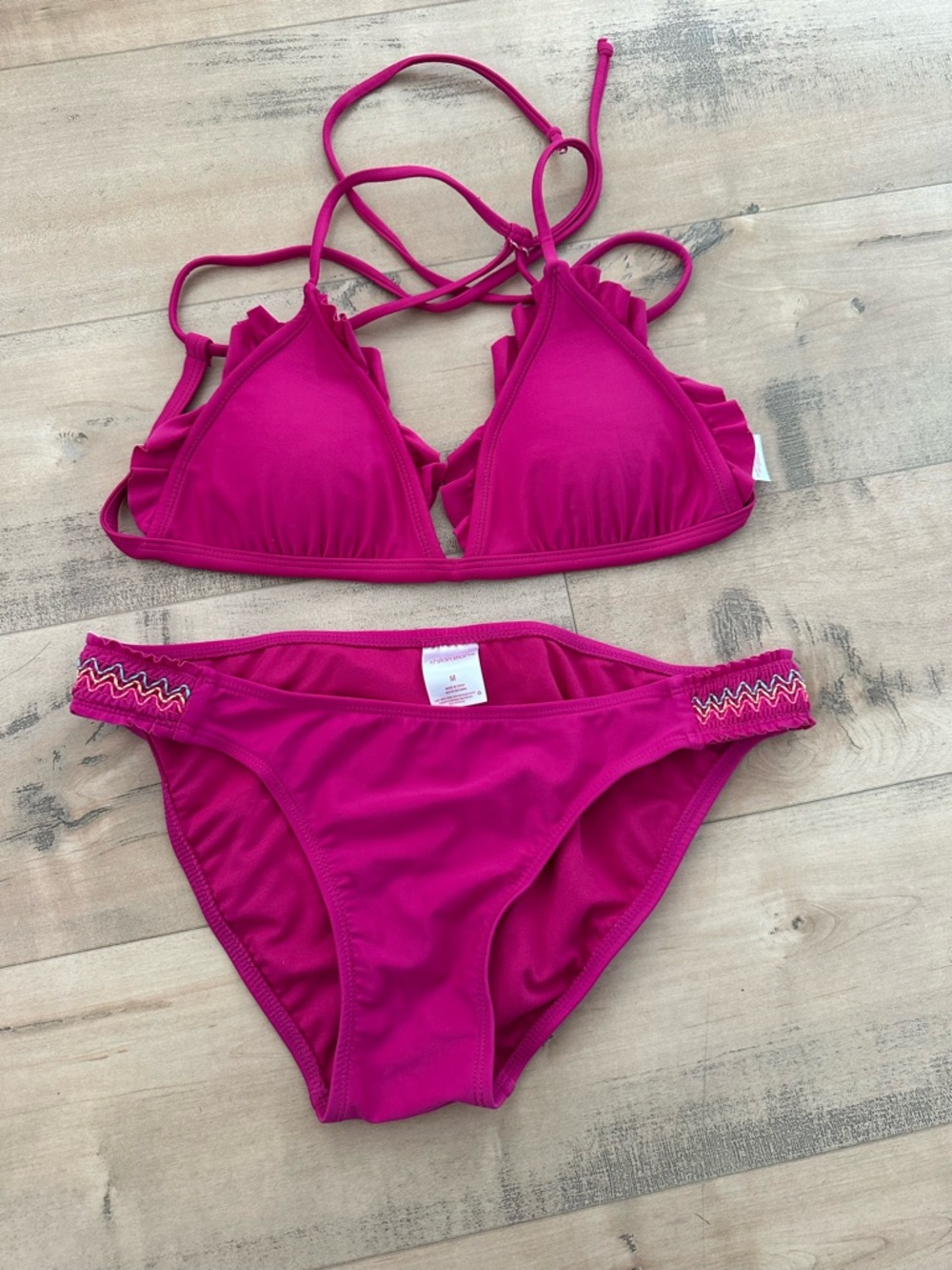 NWOT Women's XHILARATION Magenta Bikini Swimsuit Set Size M